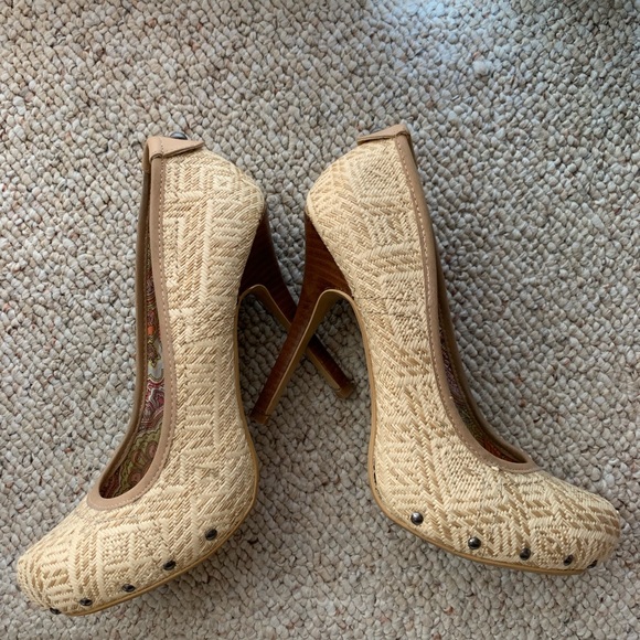 Not Rated Pumps - Size 9 - Picture 8 of 8